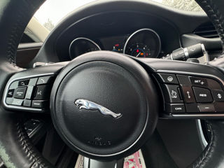 Jaguar XF foto 15