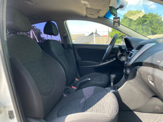 Hyundai Solaris foto 7