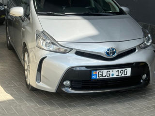 Toyota Prius + foto 6