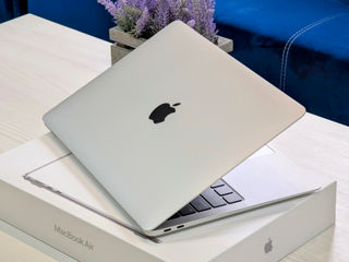 MacBook Air Retina 2020 (Core i5 1030NG7/8Gb Ram/256Gb SSD/308Cycles/13.3" Retina) foto 9