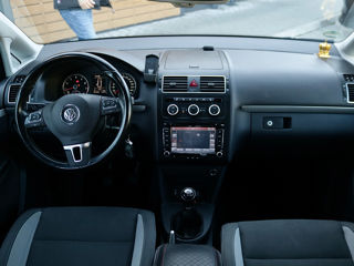 Volkswagen Touran фото 7