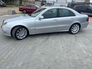 Mercedes E-Class foto 9