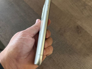 iPhone 11 white 64GB foto 6