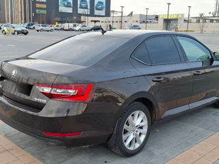 Skoda Superb foto 4