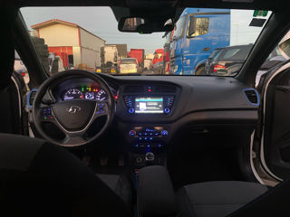 Hyundai i20 foto 6