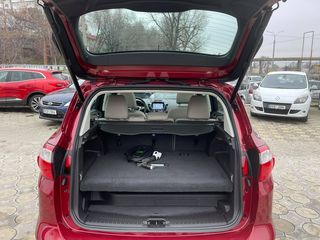 Ford C-Max foto 9