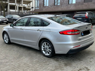 Ford Fusion foto 7