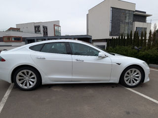 Tesla Model S foto 3