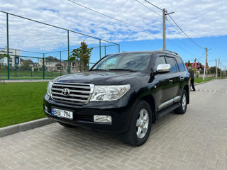 Toyota Land Cruiser foto 1