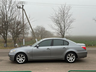 BMW 5 Series foto 3