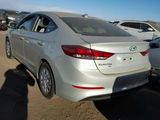 Hyundai Elantra foto 3