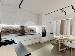 Chirie exclusivă!! stil Loft, 2 camere+living, Centru 1700 € foto 8