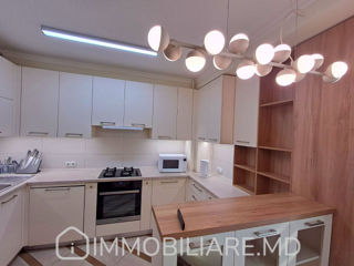 Apartament cu 2 camere, 53 m², Centru, Chișinău foto 4