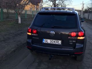 Volkswagen Touareg foto 2