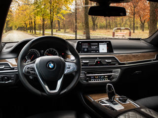 BMW 7 Series foto 5