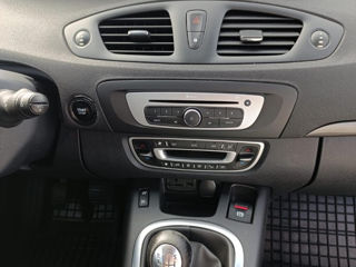 Renault Scenic foto 8