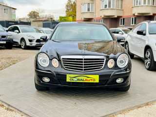 Mercedes E-Class foto 2