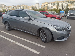 Mercedes E-Class foto 2