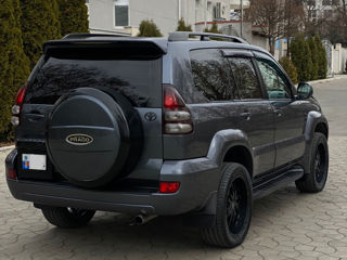 Toyota Land Cruiser Prado foto 4