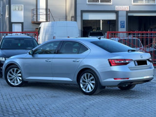 Skoda Superb foto 5