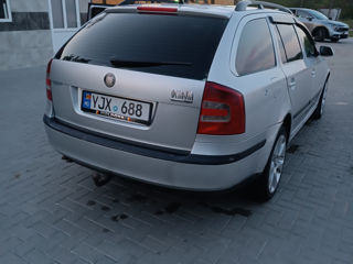 Skoda Octavia foto 4