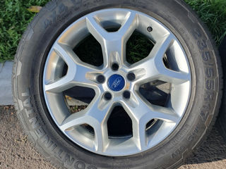 Ford 235/55 R17 Continental foto 2