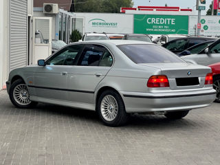 BMW 5 Series foto 5