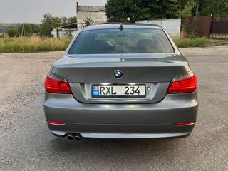 BMW 5 Series foto 2