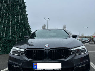 BMW 5 Series foto 3