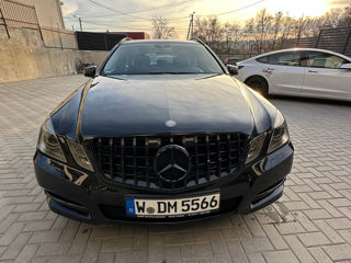 Mercedes E-Class foto 2