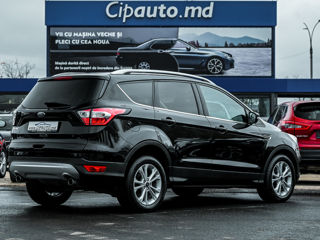 Ford Kuga foto 2