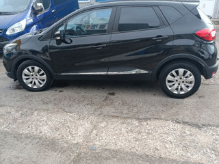 Renault Captur foto 2