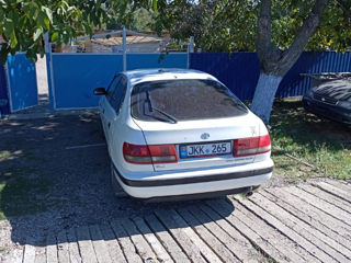 Toyota Carina foto 3