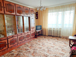 Apartament cu 4 camere, 80 m², Botanica, Chișinău foto 1