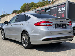 Ford Fusion foto 4