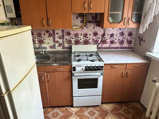 Apartament cu 2 camere, 45 m², Râșcani, Chișinău foto 2