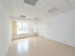 Oficii spre chirie 26 mp, bd. Moscovei, Râșcani, 312 € ! foto 2