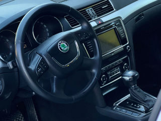 Skoda Superb foto 2