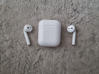 Vând AirPods stare bună 8/10 muzică se aude foarte bine foto 4