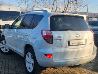 Toyota Rav 4 foto 17