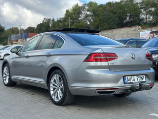 Volkswagen Passat foto 4