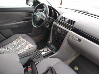 Mazda 3 foto 2