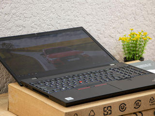 Lenovo ThinkPad P15v/ Core I7 10750H/ 32Gb Ram/ Quadro P620/ 500Gb SSD/ 15.6" FHD IPS!! foto 7