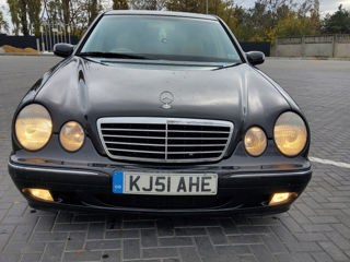 Mercedes E-Class foto 7