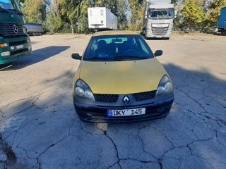 Renault Clio foto 3