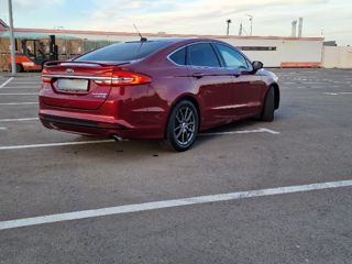 Ford Fusion foto 5