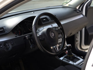 Volkswagen Passat foto 7