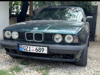 BMW 5 Series foto 4