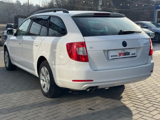 Skoda Superb foto 6