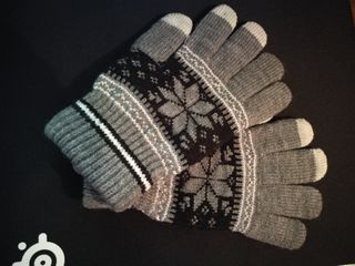 Тёплые перчатки для сенсорных экранов foto 9